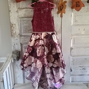 Girls size 7 dress worn once